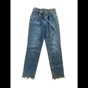 Hollister Curvy Ultra High-Rise Paper Bag Mom Jeans 27X27 Ankle Paper Bag Waist